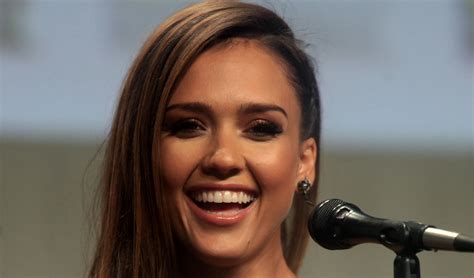 sexy pictures of jessica alba|Jessica Alba stuns in a patterned string bikini in。